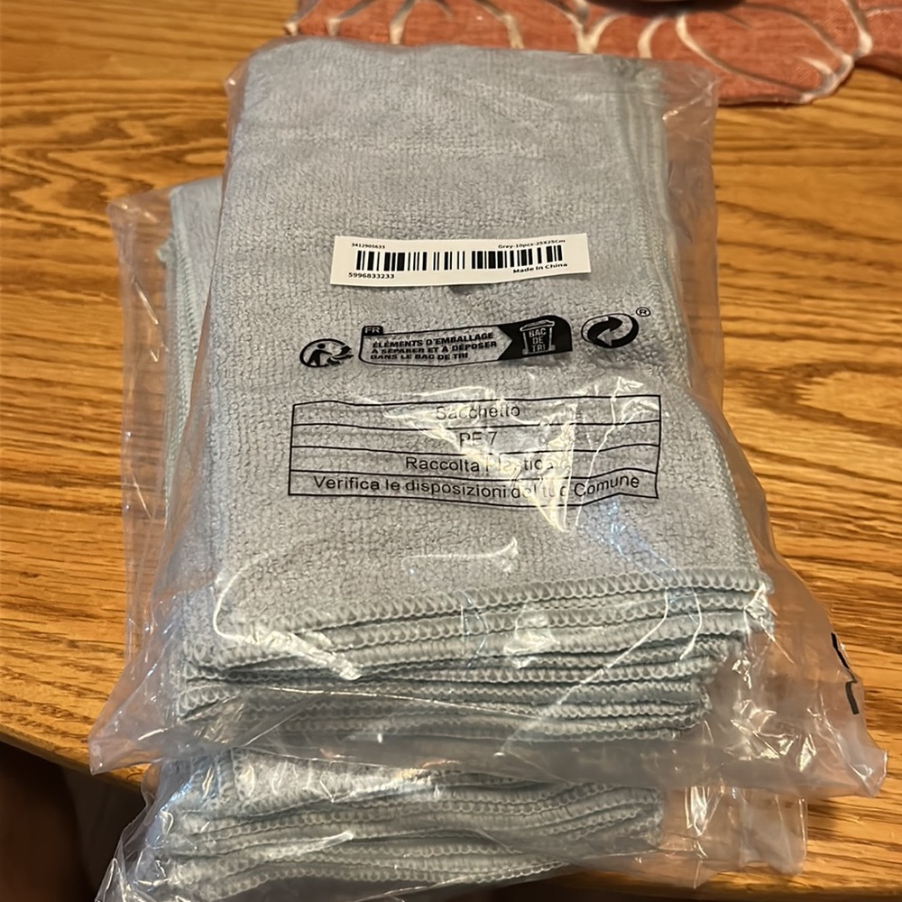 Microfiber car towels. (10 pack) - Picture 3 of 3